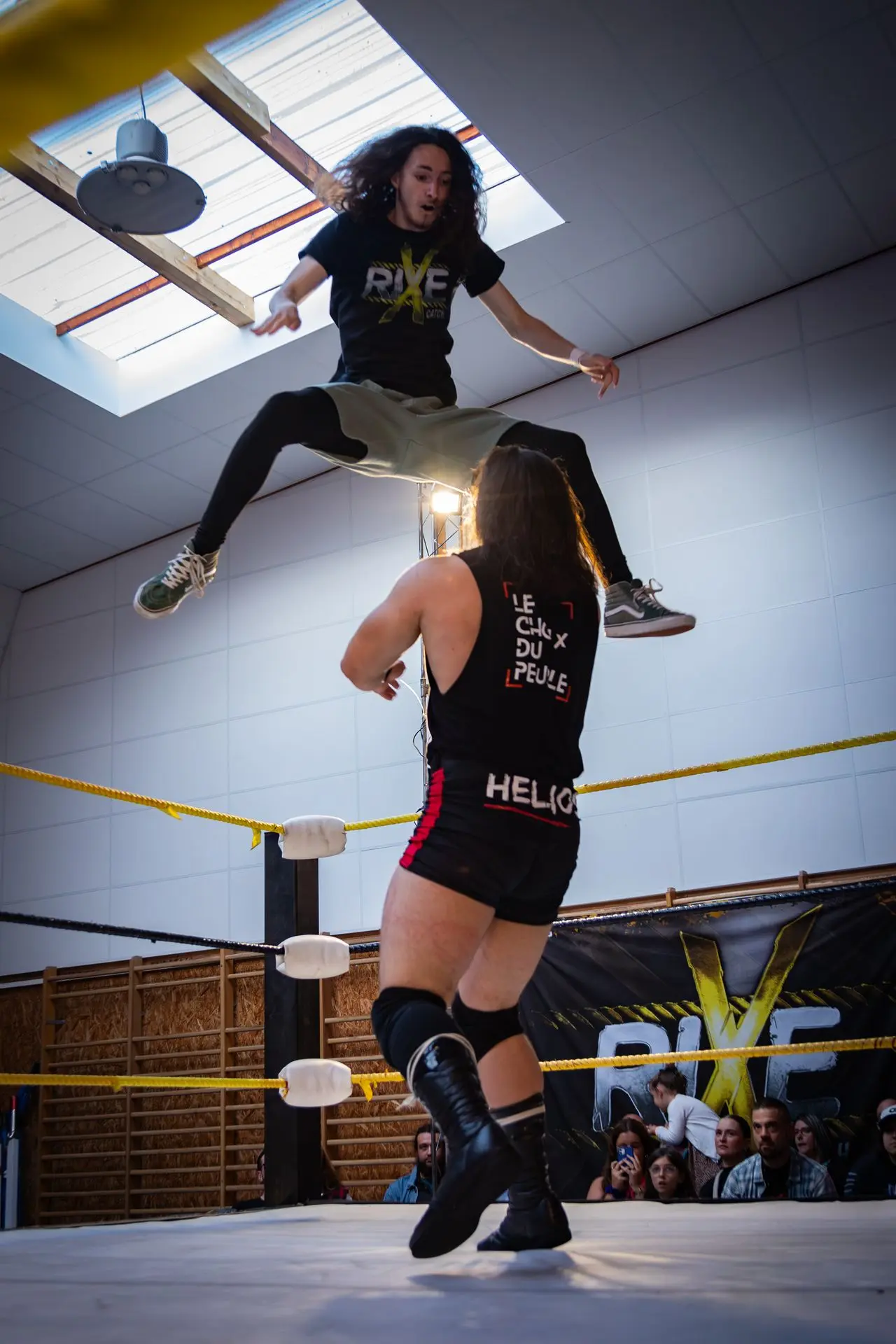 Nolan Hovering VS Helios