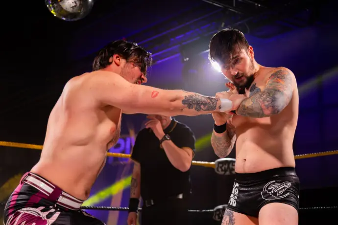 Lucas Menil VS Yngvar 